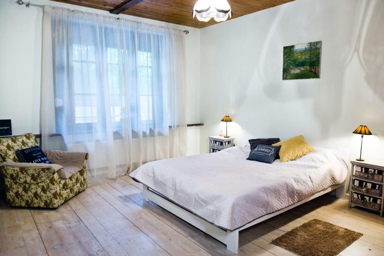 Spacious Klaipeda Apartment Ev ภายนอก รูปภาพ